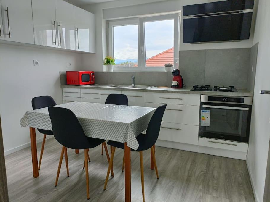 Appartement Entier F3 Renove - Petite Pause A Sélestat Exterior foto